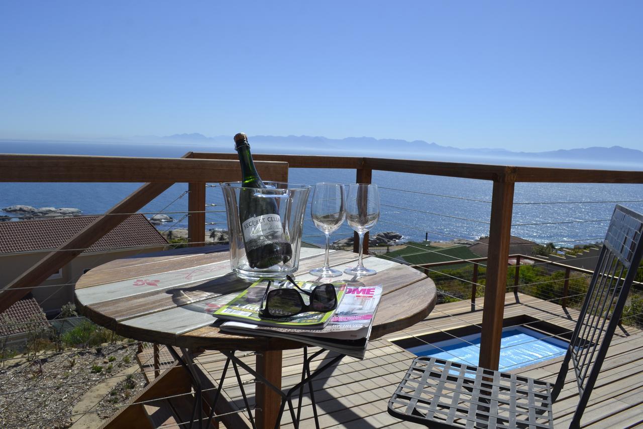 Oceans Drift (Adults Only) Hotel Fokváros Kültér fotó